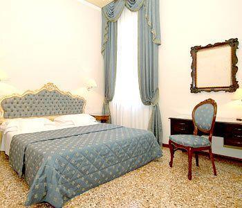 Sant'agostin 3* Venezia
